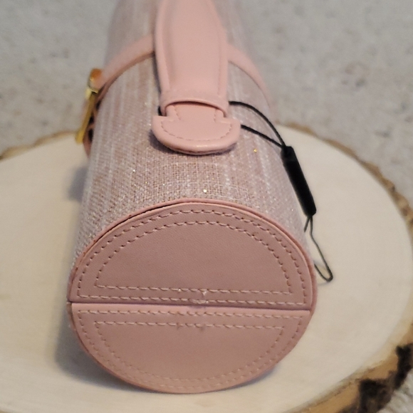 Tuscan Designs Pink Hard Cylinder Jewelry Case - Picture 3 of 7